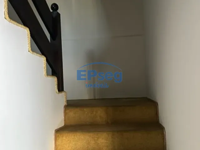 Casa com 380m², para alugar, no bairro Vila Fujita em Londrina