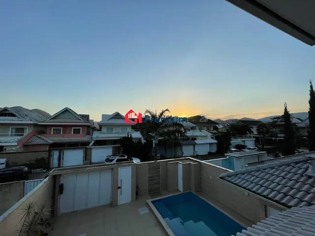 Casa 4 quartos e 4 banheiros, à venda, no bairro Recreio dos Bandeirantes em Rio de Janeiro