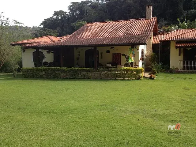 Casa com 3000m², à venda, no bairro Itaipava em Petrópolis