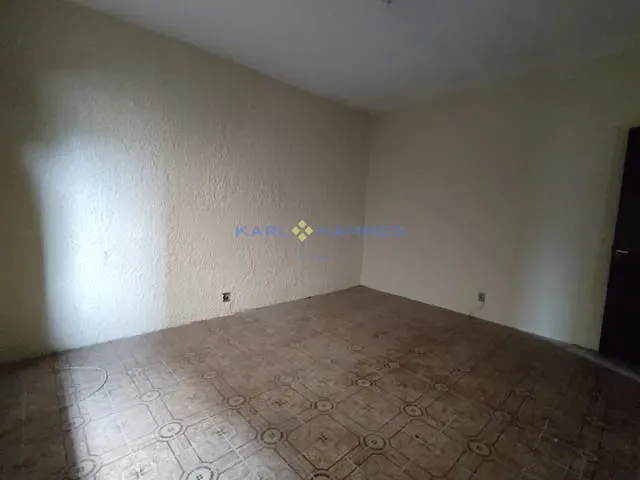 Casa 5 quartos e 4 banheiros, à venda, no bairro Valparaíso em Petrópolis
