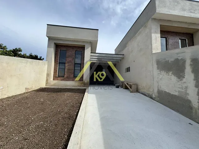 Casa com 219m² 3 quartos e 2 banheiros, à venda, no bairro Guarani em Colombo