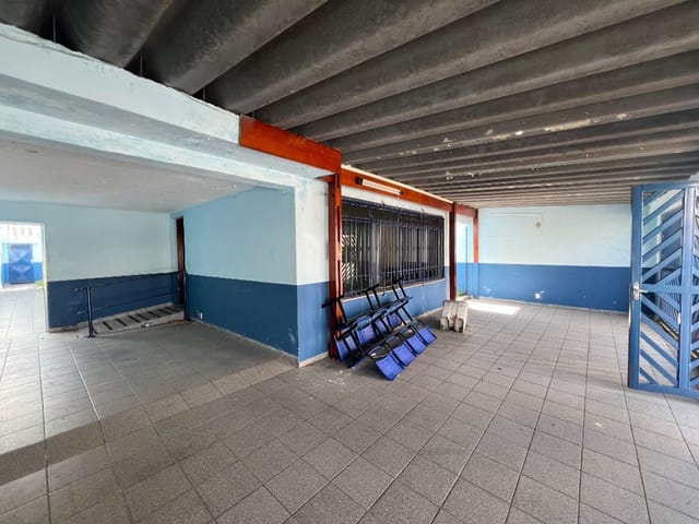 Casa com 250m² 3 quartos e 3 banheiros, à venda ou para alugar, no bairro Polvilho em Cajamar