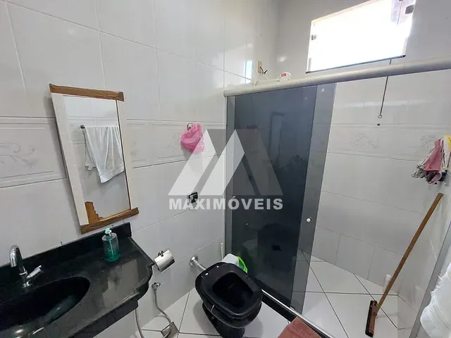 Casa com 405m² 1 quarto e 1 banheiro, à venda, no bairro Itatiaia em Araçuaí