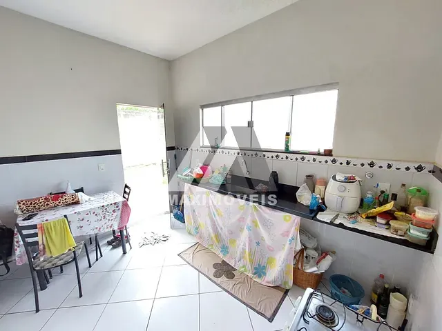 Casa com 405m² 1 quarto e 1 banheiro, à venda, no bairro Itatiaia em Araçuaí