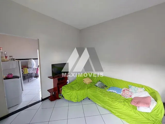 Casa com 405m² 1 quarto e 1 banheiro, à venda, no bairro Itatiaia em Araçuaí