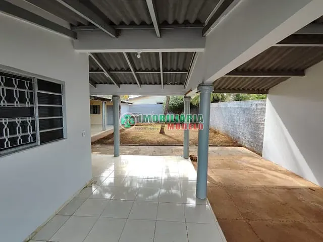 Casa com 400m² 3 quartos e 2 banheiros, para alugar, no bairro Morada do Sol em Canarana
