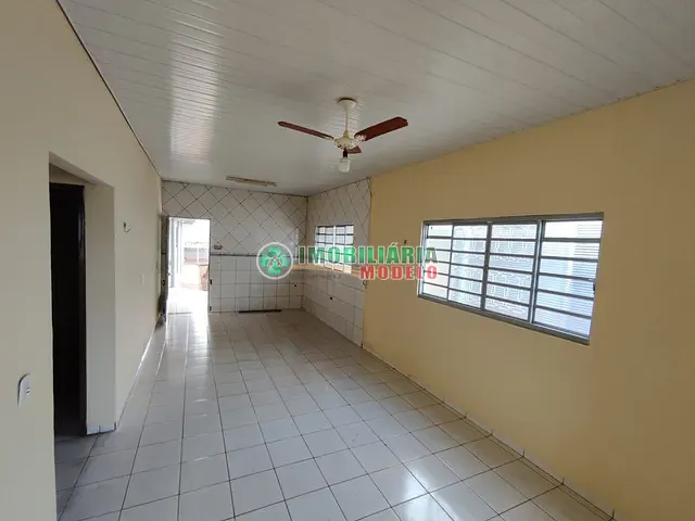 Casa com 400m² 3 quartos e 2 banheiros, para alugar, no bairro Morada do Sol em Canarana