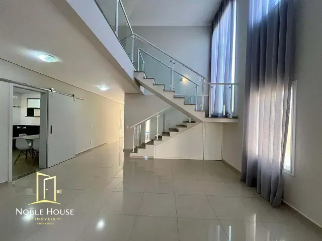 Casa 3 quartos e 5 banheiros, para alugar, no bairro Fazenda Santana em Valinhos