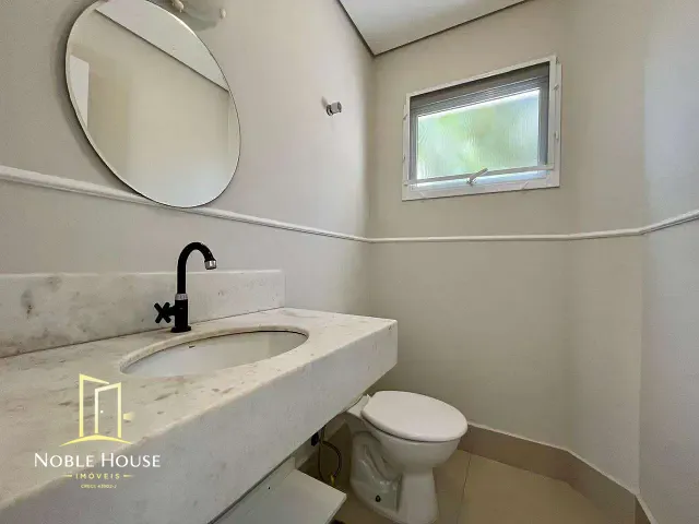 Casa 3 quartos e 5 banheiros, para alugar, no bairro Fazenda Santana em Valinhos
