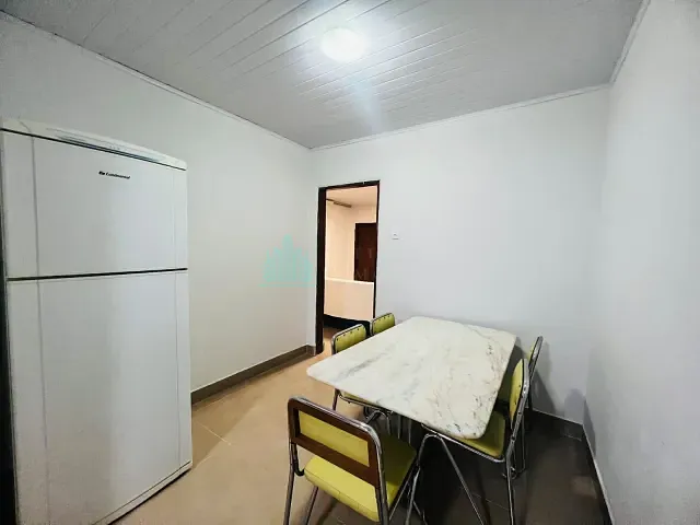 Casa 2 quartos e 1 banheiro, para alugar, no bairro Setor Central em Catalão