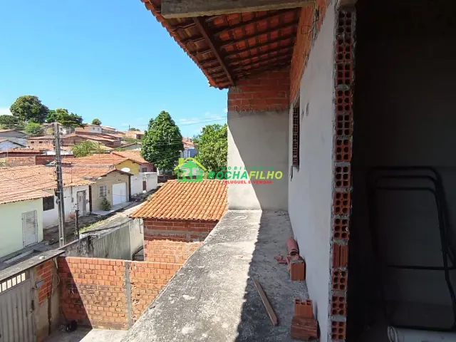 Casa com 400m² 3 quartos e 2 banheiros, à venda, no bairro Colorado em Teresina