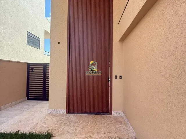 Casa com 434m² 5 quartos e 7 banheiros, para alugar, no bairro Residencial Goiânia Golfe Clube em Goiânia