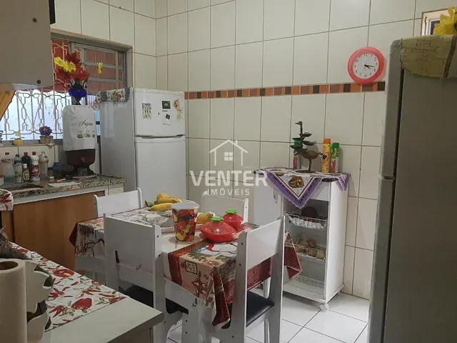 Casa com 300m² 3 quartos e 2 banheiros, à venda, no bairro Campos Elíseos em Taubaté