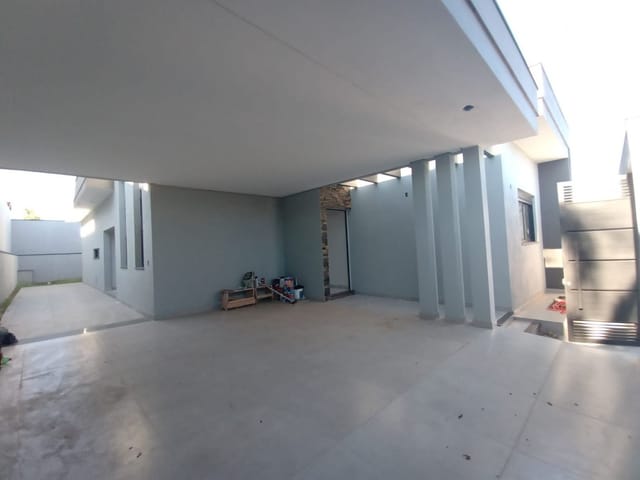 Casa com 300m² 3 quartos e 2 banheiros, à venda, no bairro Recanto do Lago em São João da Boa Vista