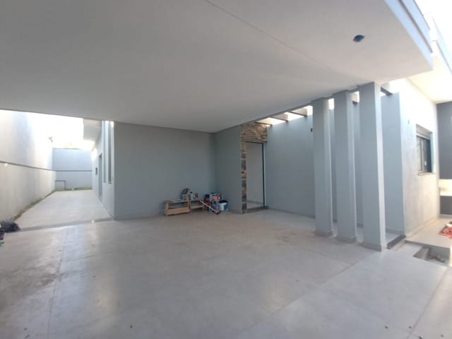 Casa com 300m² 3 quartos e 2 banheiros, à venda, no bairro Recanto do Lago em São João da Boa Vista