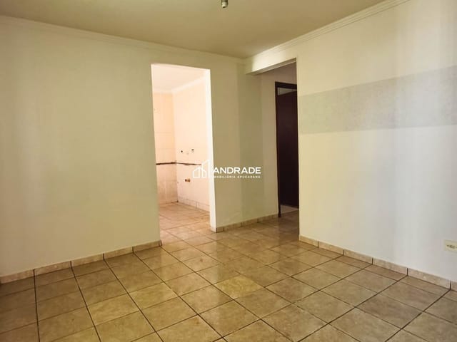Casa com 227m² 3 quartos e 1 banheiro, à venda, no bairro Jardim Santiago em Apucarana