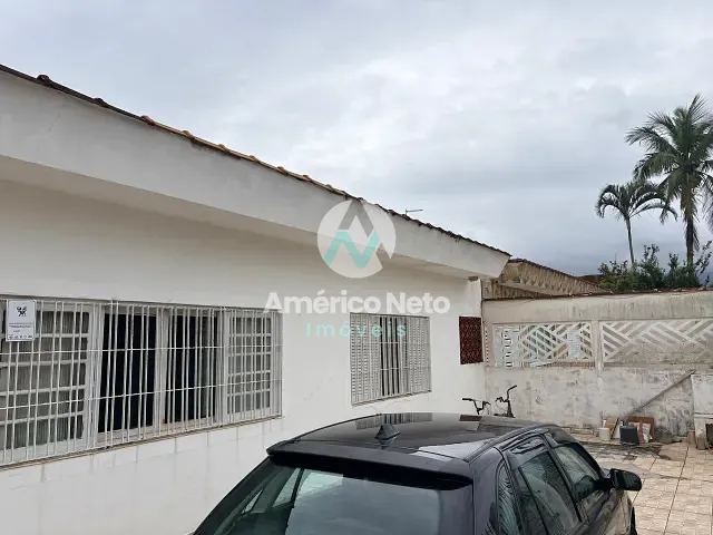 Casa com 250m² 3 quartos e 2 banheiros, à venda, no bairro Caiçara em Praia Grande
