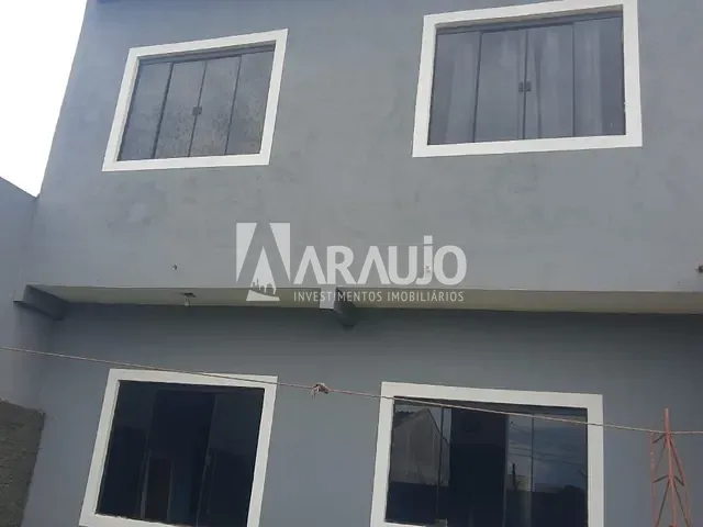 Casa com 200m² 4 quartos e 2 banheiros, à venda, no bairro Espinheiros em Itajaí