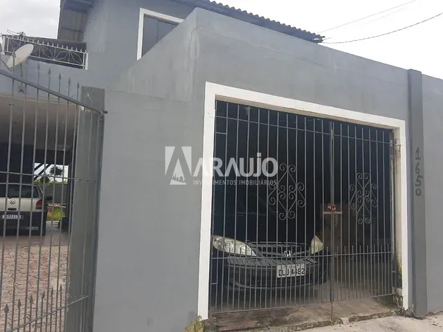 Casa com 200m² 4 quartos e 2 banheiros, à venda, no bairro Espinheiros em Itajaí