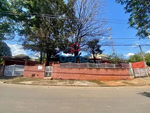 Casa com 720m² 3 quartos e 4 banheiros, à venda, no bairro Jardim Bela Vista em Porto Feliz