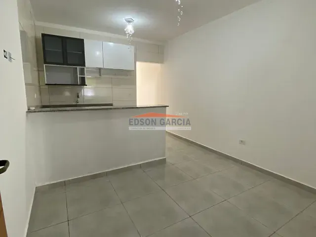 Casa 2 quartos e 1 banheiro, para alugar, no bairro Jardim Santa Marta em Sorocaba