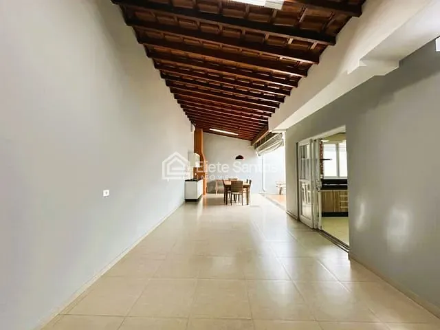 Casa com 320m² 3 quartos e 3 banheiros, à venda, no bairro Santa Cruz em Americana
