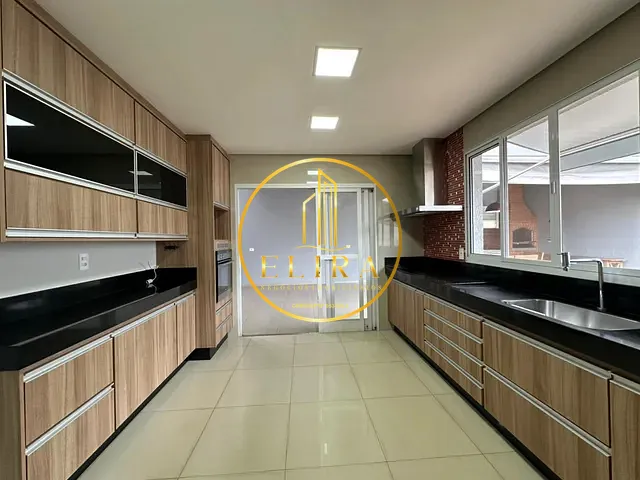 Casa com 320m² 3 quartos e 3 banheiros, à venda, no bairro Santa Cruz em Americana
