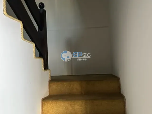 Casa com 380m², à venda, no bairro Vila Fujita em Londrina