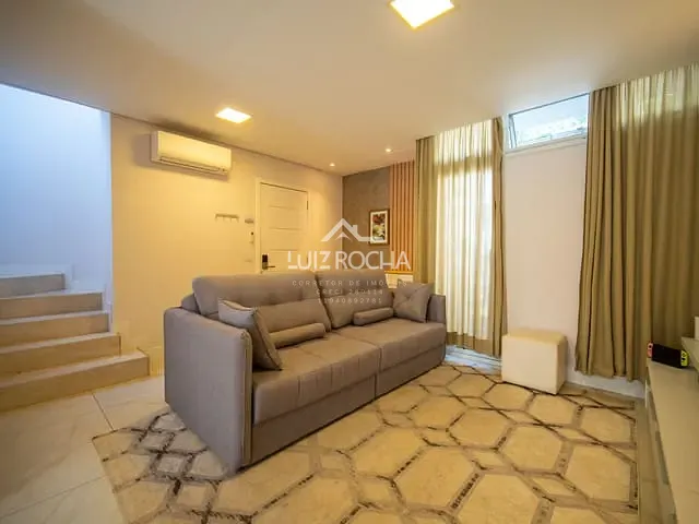 Casa com 117m² 3 quartos e 3 banheiros, à venda, no bairro Chácara Pavoeiro em Cotia