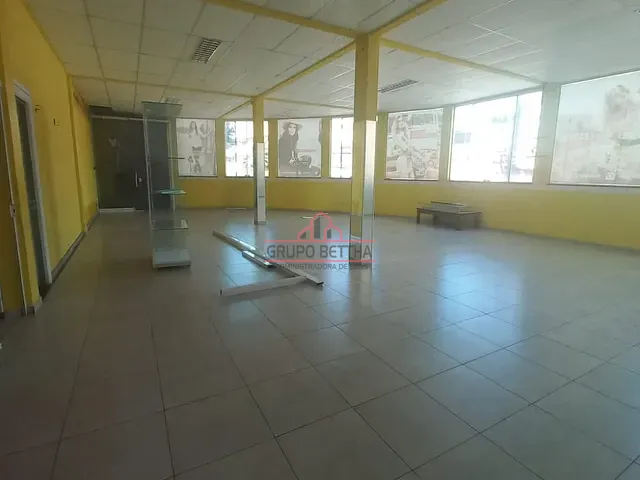 Casa com 400m², à venda, no bairro Parque dos Camargos em Barueri