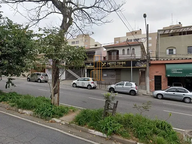 Casa com 250m² 3 quartos e 3 banheiros, à venda, no bairro Jardim Utinga em Santo André
