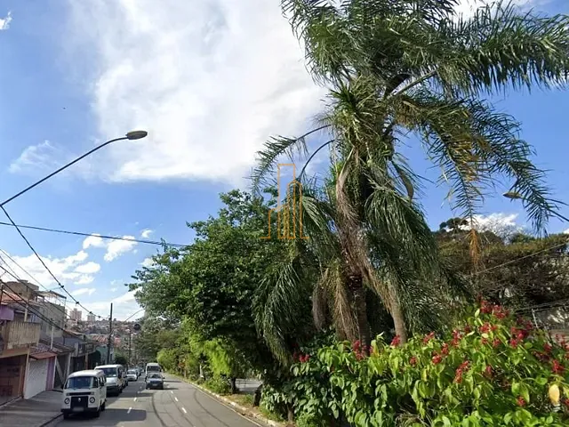 Casa com 250m² 3 quartos e 3 banheiros, à venda, no bairro Jardim Utinga em Santo André