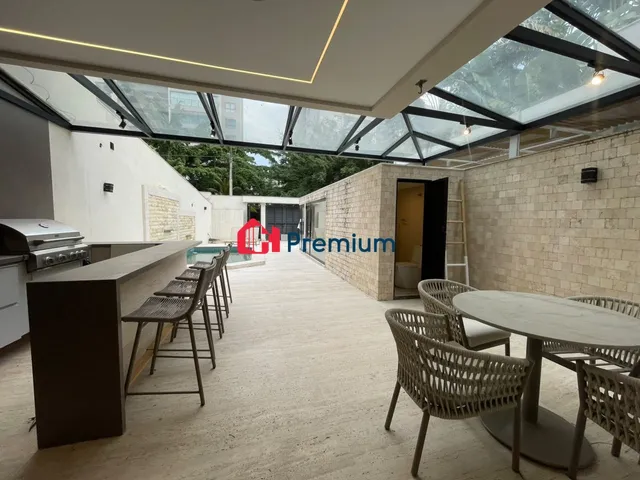 Casa 3 quartos e 6 banheiros, para alugar, no bairro Barra da Tijuca em Rio de Janeiro