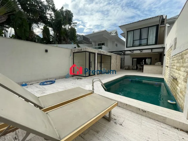 Casa 3 quartos e 6 banheiros, para alugar, no bairro Barra da Tijuca em Rio de Janeiro