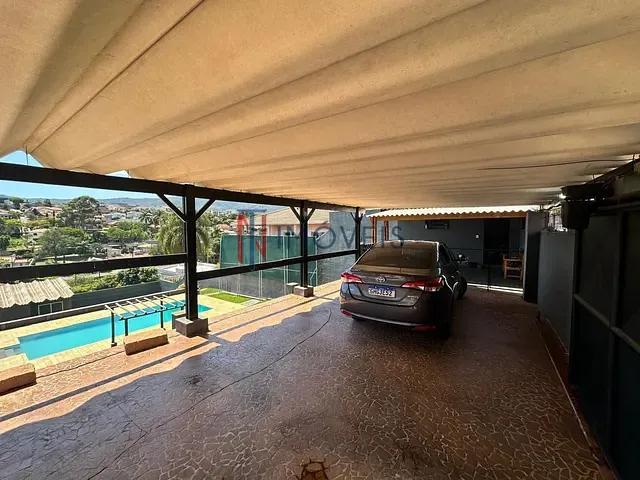 Casa com 1320m² 3 quartos e 3 banheiros, à venda, no bairro Jardim Paulista em Atibaia