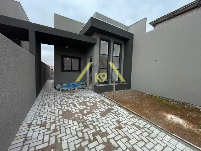 Casa com 210m² 3 quartos e 2 banheiros, à venda, no bairro Monza em Colombo
