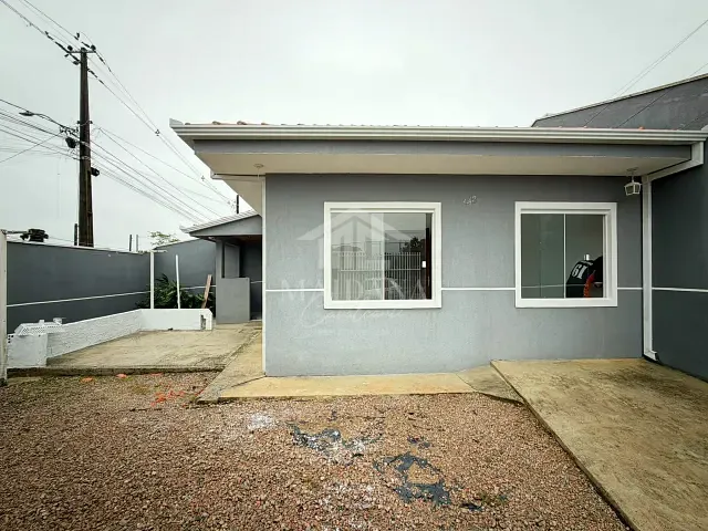 Casa com 129m² 2 quartos e 1 banheiro, à venda, no bairro Campo Largo da Roseira em São José dos Pinhais