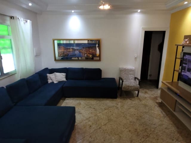 Casa com 500m² 4 quartos e 4 banheiros, à venda, no bairro Vila Valqueire em Rio de Janeiro