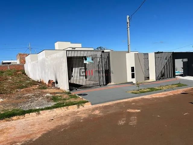 Casa com 125m² 2 quartos e 2 banheiros, à venda, no bairro Residencial Araucária em Cambé