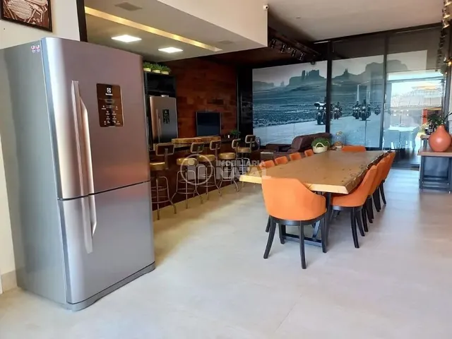 Casa com 230m² 5 quartos e 3 banheiros, à venda, no bairro Centro em Primeiro De Maio