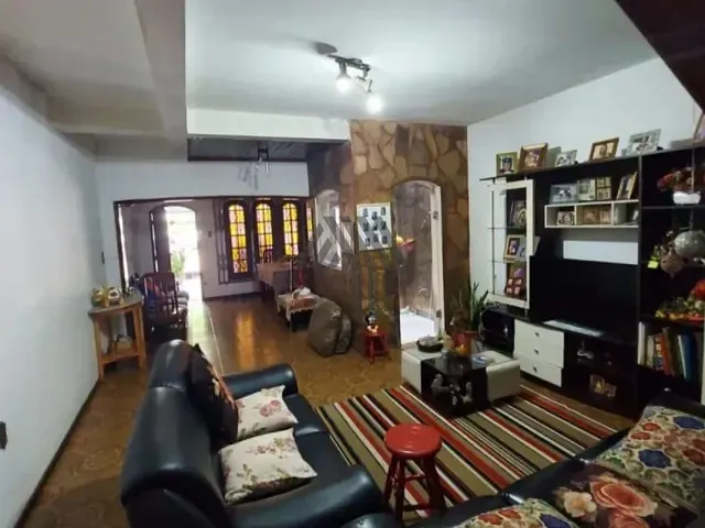 Casa 4 quartos e 1 banheiro, à venda, no bairro Marco em Belém