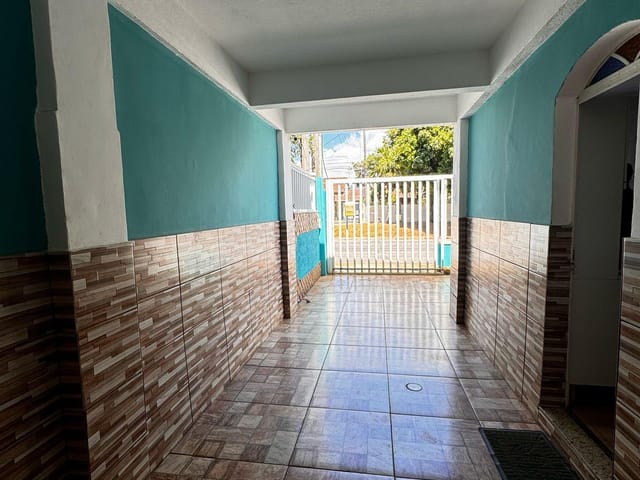 Casa com 180m² 4 quartos e 3 banheiros, à venda, no bairro Balneário Remanso em Rio das Ostras