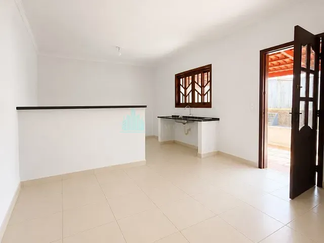 Casa 1 quarto e 1 banheiro, para alugar, no bairro Loteamento Estrela em Catalão