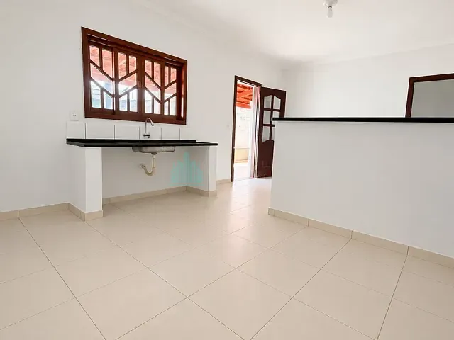 Casa 1 quarto e 1 banheiro, para alugar, no bairro Loteamento Estrela em Catalão