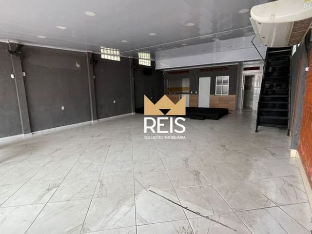 Casa com 211m², à venda ou para alugar, no bairro Bangu em Rio de Janeiro