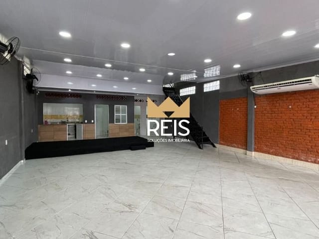 Casa com 211m², à venda ou para alugar, no bairro Bangu em Rio de Janeiro