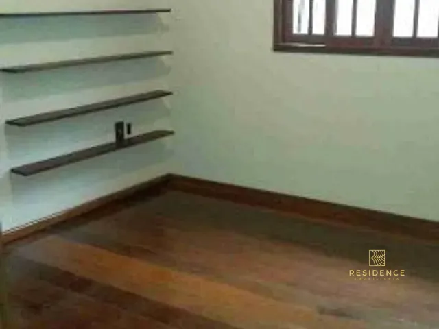 Casa com 341m² 4 quartos e 2 banheiros, à venda, no bairro Morada da Granja em Barra Mansa