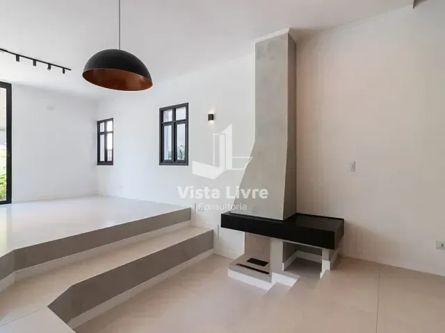 Casa com 297m² 5 quartos e 5 banheiros, à venda, no bairro Alphaville em Santana de Parnaíba