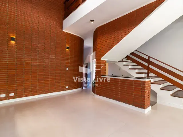 Casa com 297m² 5 quartos e 5 banheiros, à venda, no bairro Alphaville em Santana de Parnaíba