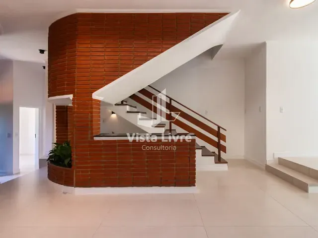 Casa com 297m² 5 quartos e 5 banheiros, à venda, no bairro Alphaville em Santana de Parnaíba